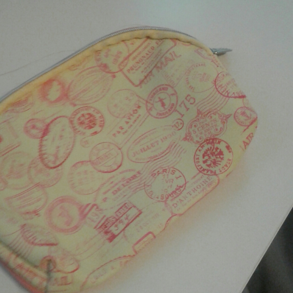 Cosmetic bag